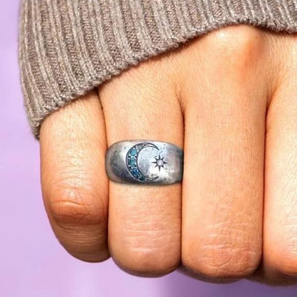 Vintage Style Blue Zircon Ring Carved with Sun and Moon for Silver Plated - Picture 2 of 8